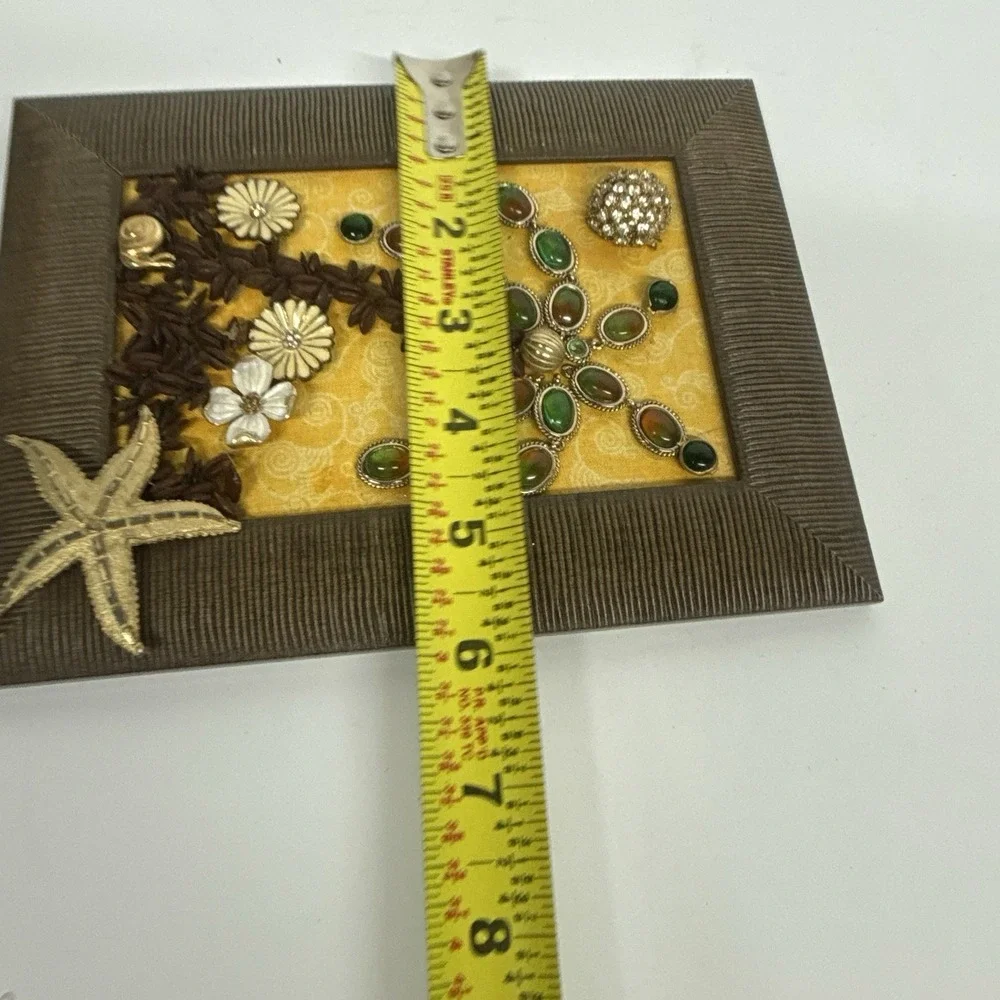 VTG Framed Jewelry Brooch Art‎ Ocean Sea Themed